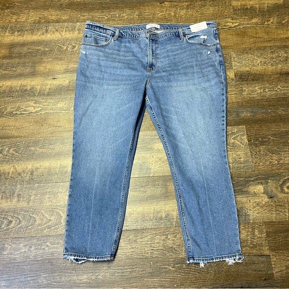 NEW Abercrombie & Fitch The Skinny High Rise Jeans Women's 36/22S Distressed - Picture 1 of 9
